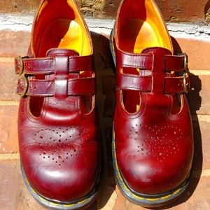Doc Martens Mary Janes